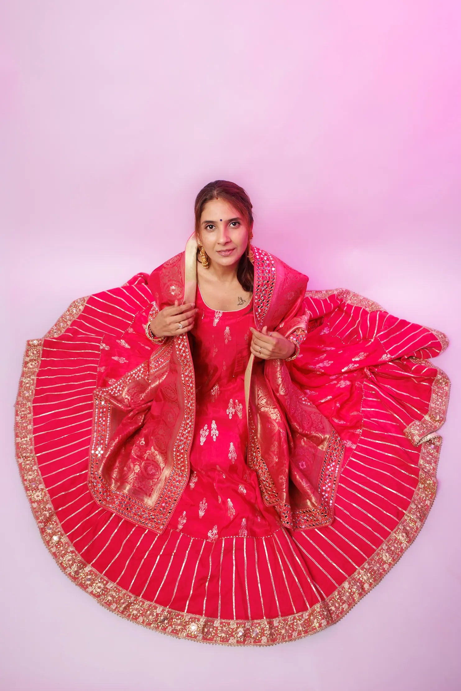 Rani anarkali spread in a full circle